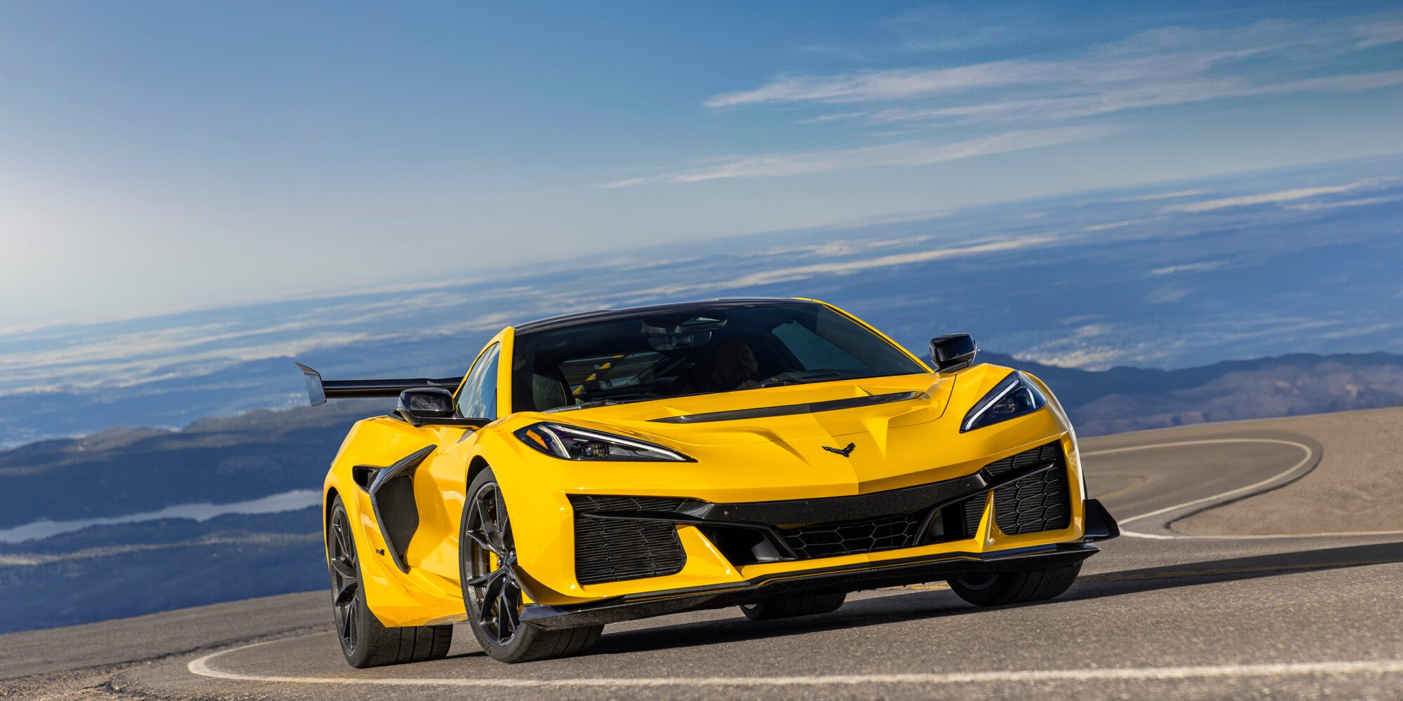 2026-zr1-ext-gal-05.png