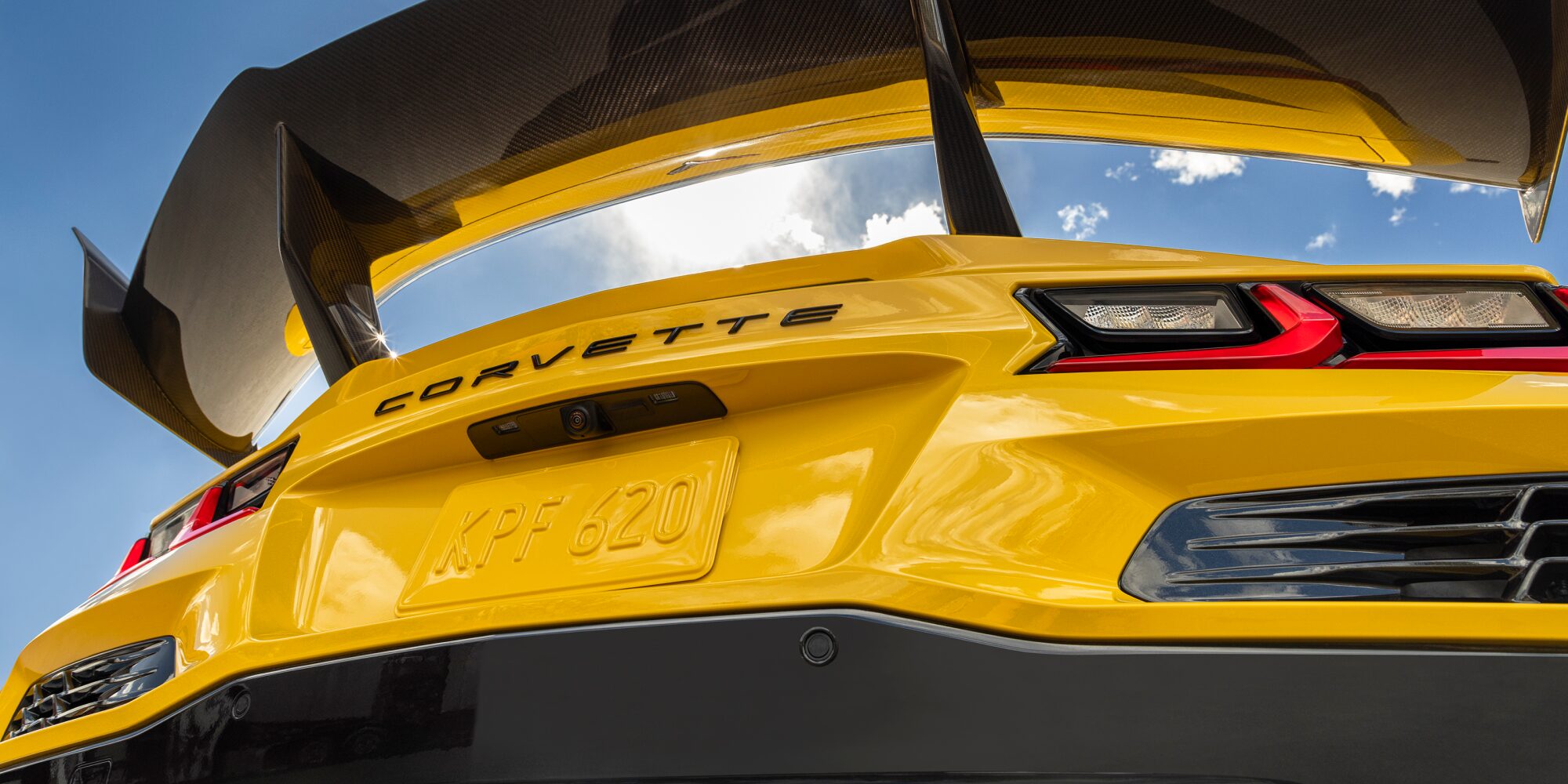 2026-zr1-ext-gal-11.png