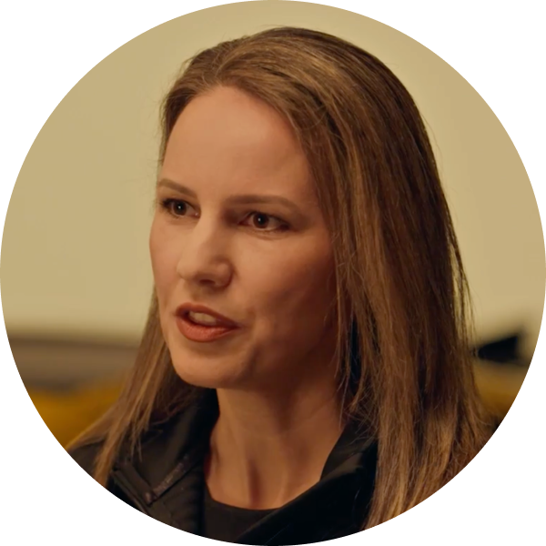 Headshot of Mirna Bajer