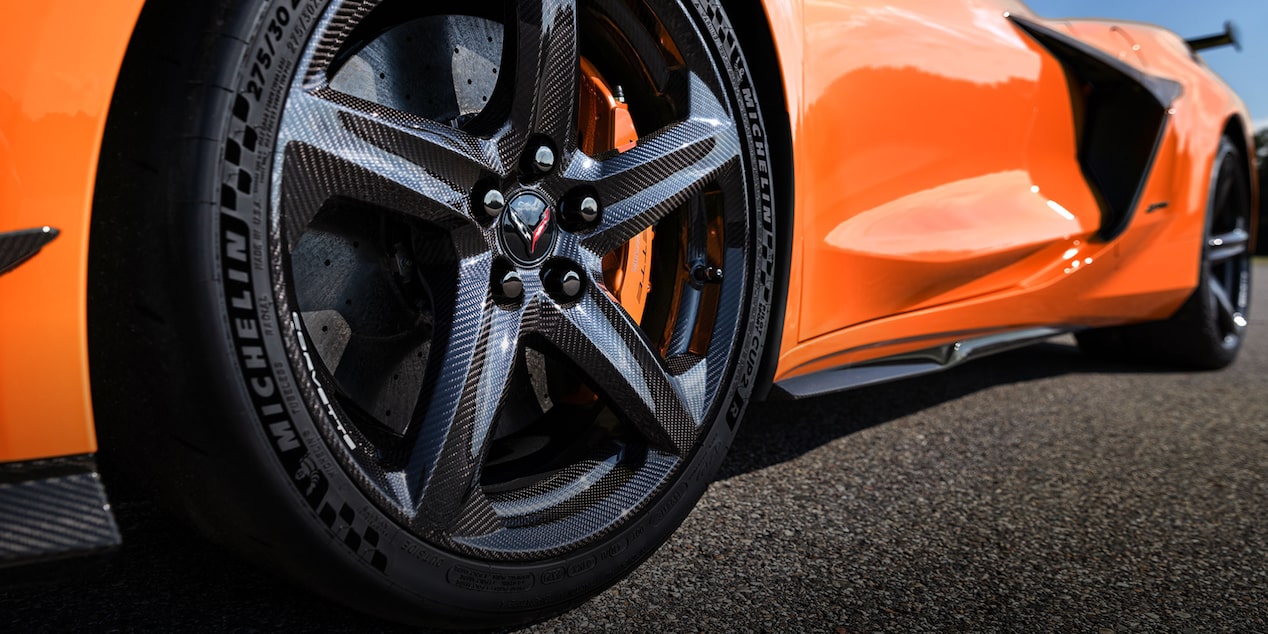 2025-z06-gallery-ext-06.png
