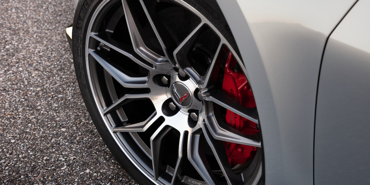 2025-z06-gallery-ext-12.png